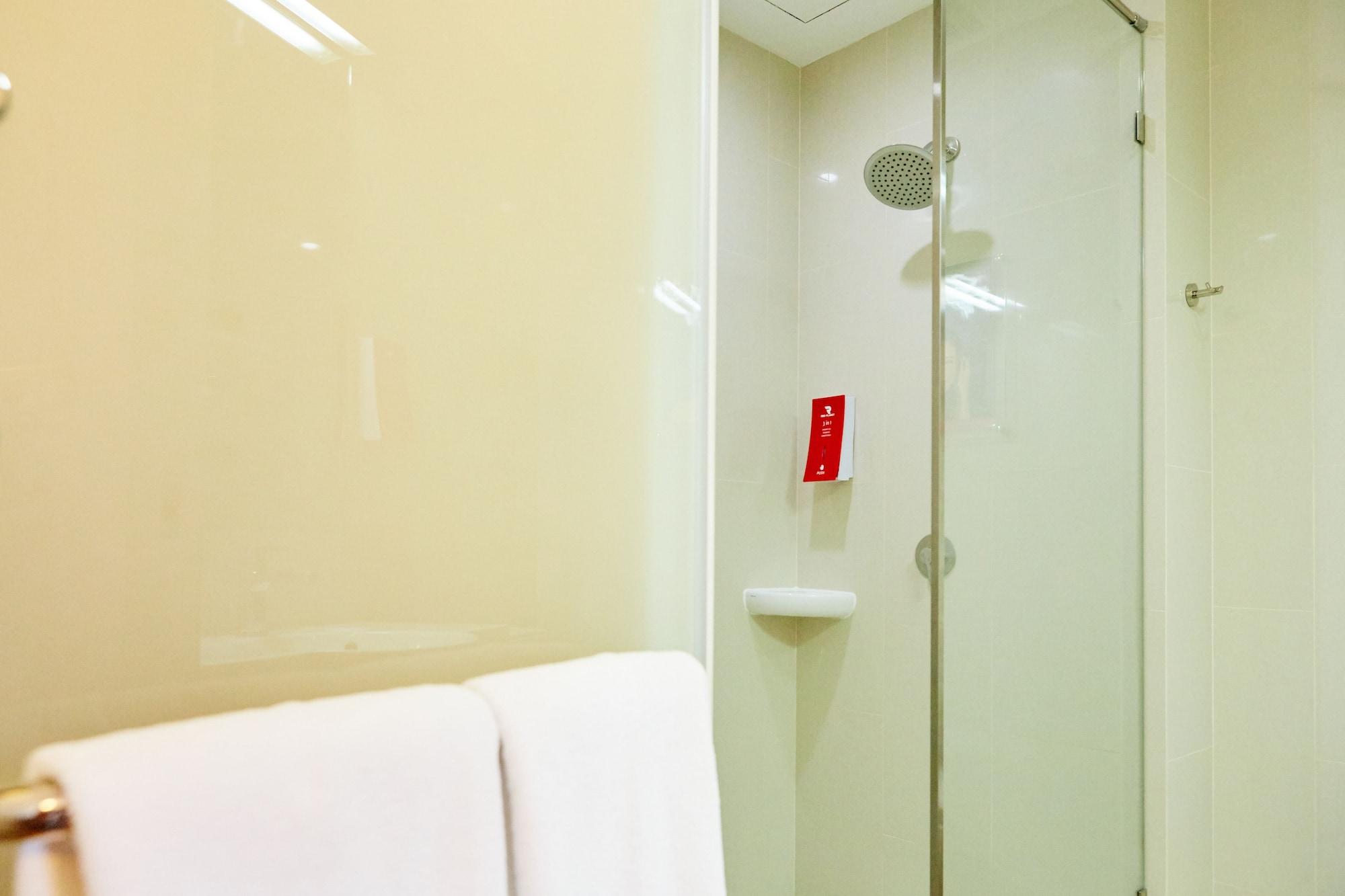 Monoloog Hotel Bekasi Exterior foto